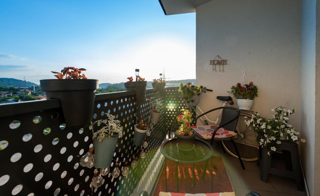Vesta Apartment Tuzla - Across Bcc Shopping Mall 外观 照片